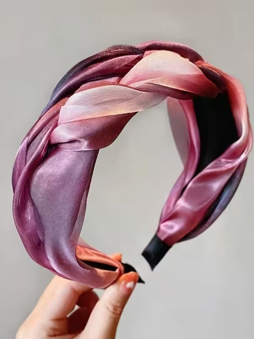 HEADBAND IN SHADES OF PURPLE SATINY FABRIC